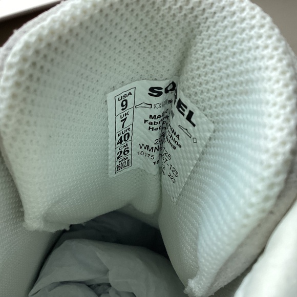 SOREL Out N About Wedge Bootie (Women) 9M - Picture 7 of 9